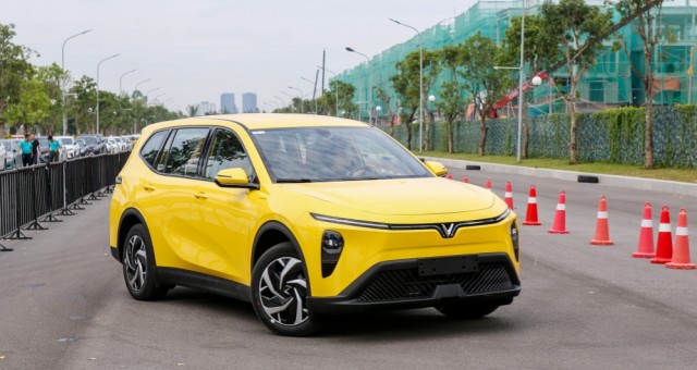 Xe điện 7 chỗ VinFast Limo Green có gì để cạnh tranh với các đối thủ MPV truyền thống?